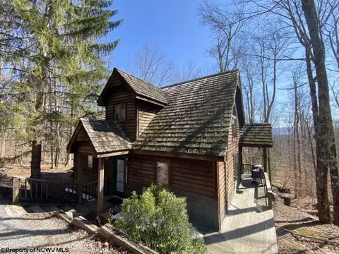 162 Northpoint Way, Davis, WV 26260