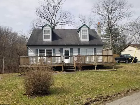 71 Black Oak Dr, Elkins, WV 26241