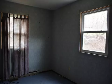Bedroom - 253 Bud Chattin Rd, Leon, WV 25123 photo 4 of 6