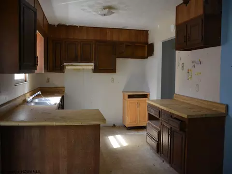 Kitchen - 253 Bud Chattin Rd, Leon, WV 25123 photo 3 of 3