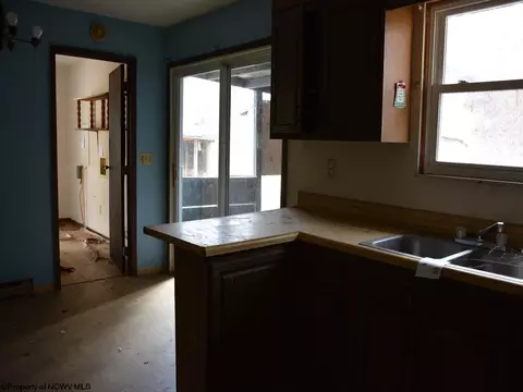 Entry Way - 253 Bud Chattin Rd, Leon, WV 25123 photo 1 of 2