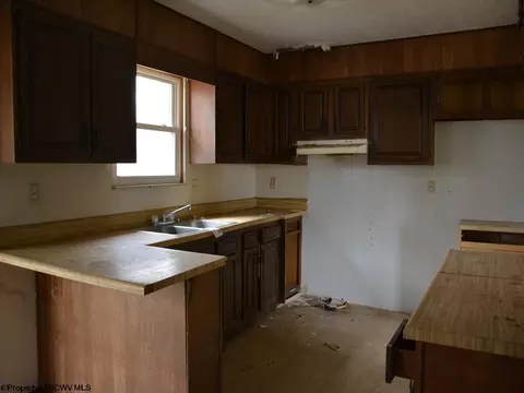 Kitchen - 253 Bud Chattin Rd, Leon, WV 25123 photo 1 of 3