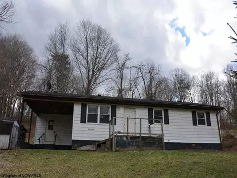Exterior - 253 Bud Chattin Rd, Leon, WV 25123 photo 2 of 7