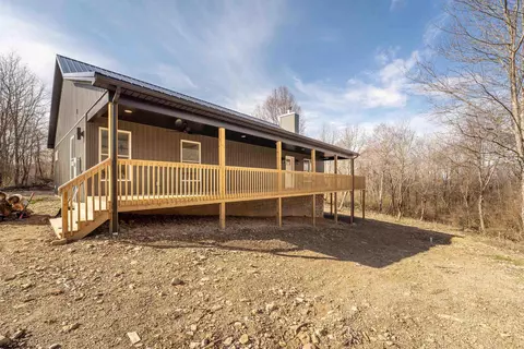 2522 Long Hollow Rd, Masontown, WV 26542