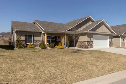 311 Sunbury Ln, Bridgeport, WV 26330
