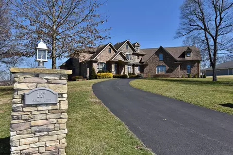 147 Ashmore Dr, Bridgeport, WV 26330