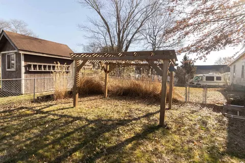 Exterior - 220 Davisson St, Bridgeport, WV 26330 photo 6 of 11