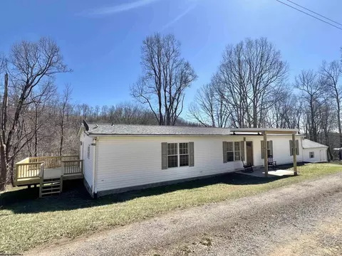 706 Poplar St, Jane Lew, WV 26378