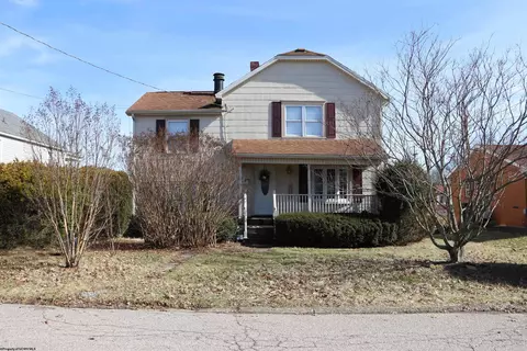 3820 Hanlin Way, Weirton, WV 26062