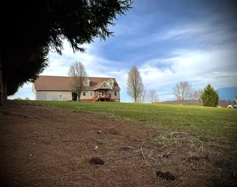 2239 Herring Rd, Kingwood, WV 26537
