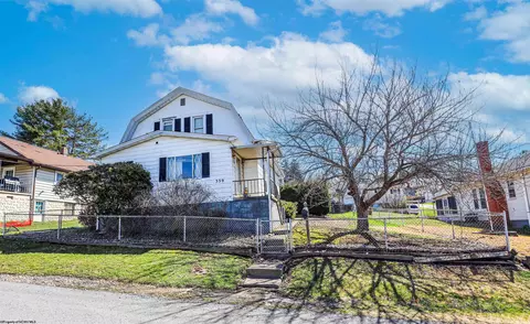 339 Blaine St, Fairmont, WV 26554