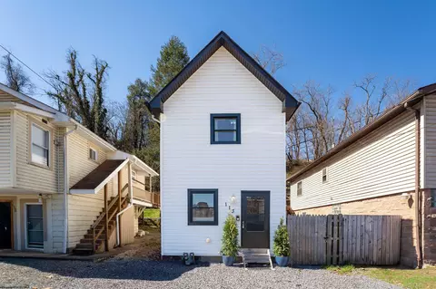 113 Tower Ln, Westover, WV 26501