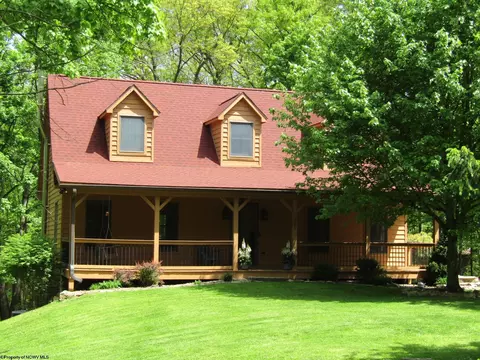 221 Sumac Cir, Morgantown, WV 26508