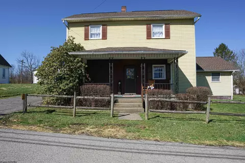 1001 Montana Rd, Montana Mines, WV 26586
