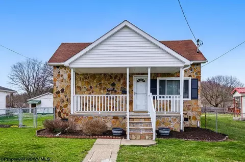 1816 N 22nd St, Clarksburg, WV 26301