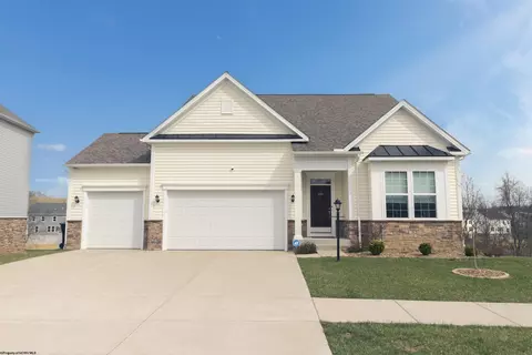 328 Lexington Cir, Bridgeport, WV 26330