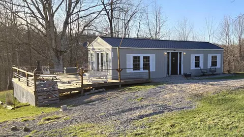 1141 Buttermilk Rdg, Belington, WV 26250