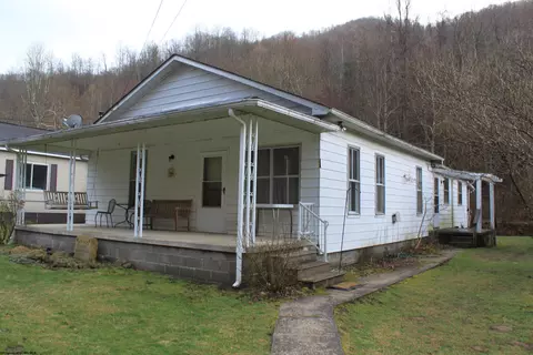 114 Leatherwood Rd, Bergoo, WV 26298