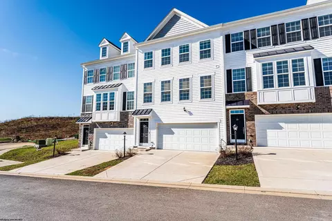 13 Dover Ct, Bridgeport, WV 26330