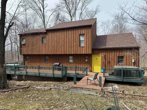 Exterior - 231 Mountainside Rd, Davis, WV 26260 photo 1 of 3