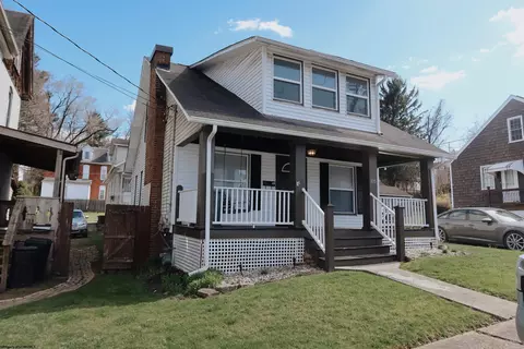 135 Elkins St, Fairmont, WV 26554