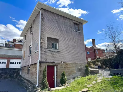 312 12 Walnut Ave, Fairmont, WV 26554