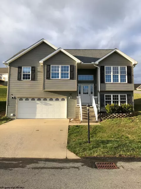 200 Alamosa Ct, Morgantown, WV 26508