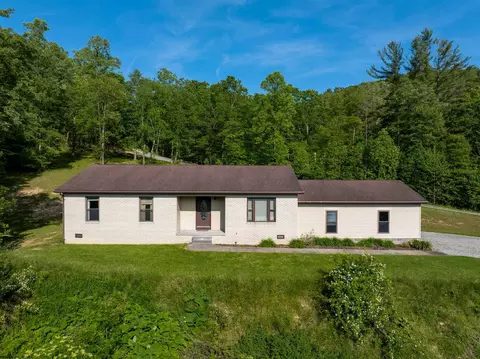 1526 Allegheny Hwy, Elkins, WV 26241