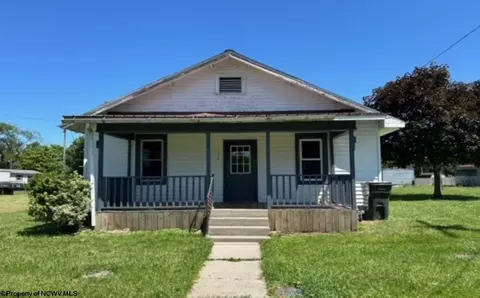 124 Wood St, Buckhannon, WV 26201