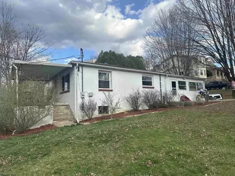 2580 Serene Dr, Fairmont, WV 26554