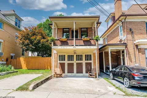 204 Kingwood St, Morgantown, WV 26501