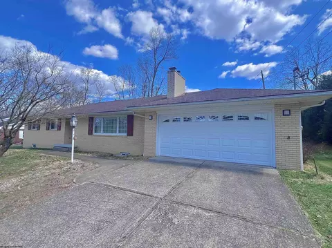 1203 Briercliff Rd, Bridgeport, WV 26330
