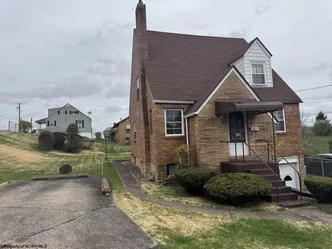 550 Carter St, Fairmont, WV 26554