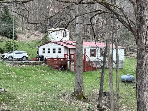 1796 Possum Hollow Rd, Mill Creek, WV 26280