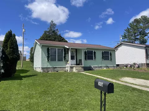 213 Wood St, Buckhannon, WV 26201
