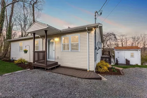 445 Harner St, Morgantown, WV 26501