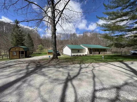237 Rudd Rd, Valley Bend, WV 26293