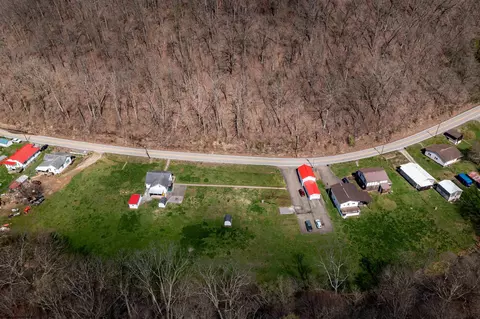 View/Area - 712 Mannington Rd, Smithfield, WV 26437 photo 5 of 10