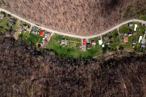 View/Area - 712 Mannington Rd, Smithfield, WV 26437 photo 6 of 10