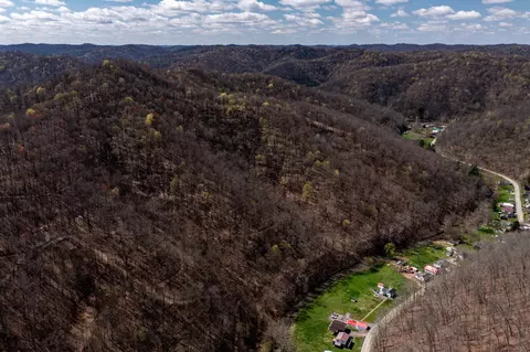 View/Area - 712 Mannington Rd, Smithfield, WV 26437 photo 8 of 10