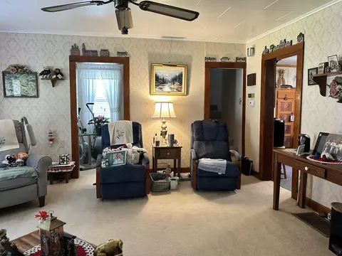 Living - 712 Mannington Rd, Smithfield, WV 26437 photo 3 of 3