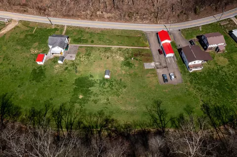 View/Area - 712 Mannington Rd, Smithfield, WV 26437 photo 4 of 10