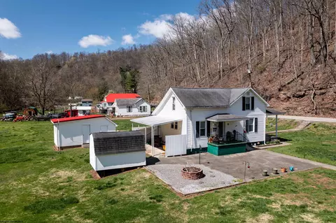 Exterior - 712 Mannington Rd, Smithfield, WV 26437 photo 8 of 9