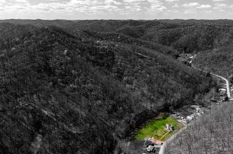 View/Area - 712 Mannington Rd, Smithfield, WV 26437 photo 9 of 10