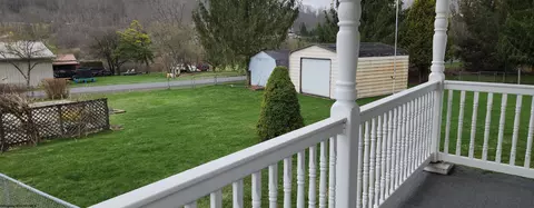 35 Perry Ave, Thomas, WV 26292 photo 6