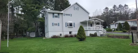 35 Perry Ave, Thomas, WV 26292 photo 3