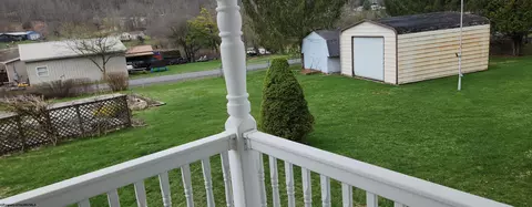 35 Perry Ave, Thomas, WV 26292 photo 7