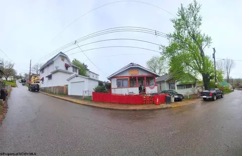 1104 Garvin Ave, Charleston, WV 25302
