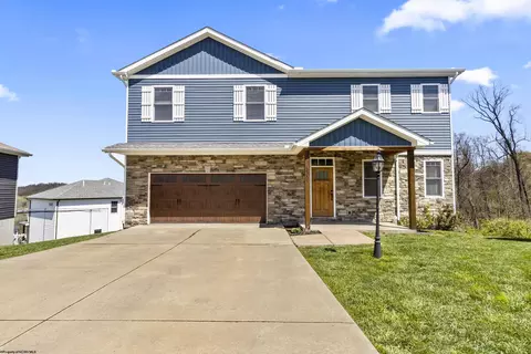 305 Gracie Ln, Morgantown, WV 26508