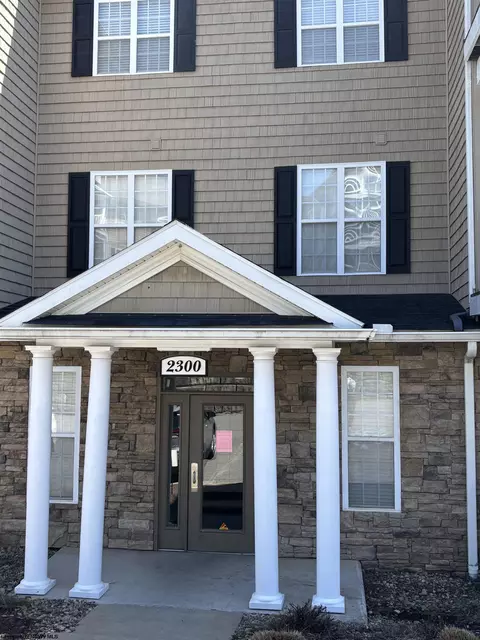 2318 Suncrest Vlg, Morgantown, WV 26505